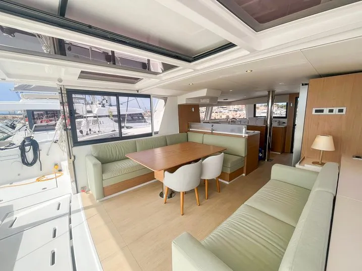 Salon of Queen Mary, a Bali 4.6 - 4 cab. OW catamaran at Hyères, France