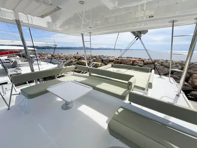 Deck of Queen Mary, a Bali 4.6 - 4 cab. OW catamaran at Hyères, France