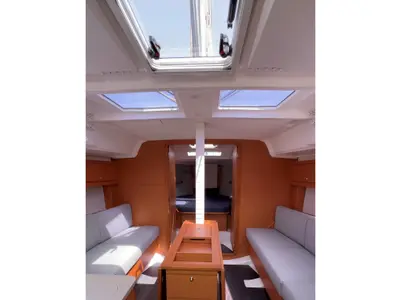 Salon of Jojo, a Dufour 37 sailboat at Capo d'Orlando, Italy