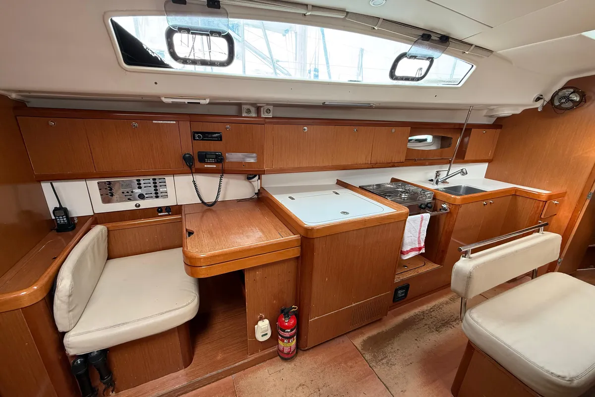 Alboran XXX Cubalibre, a Beneteau Oceanis 43 sailboat at es Jonquet, Spain