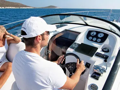Cockpit of Palma, a Bavaria S29+ motorboat at Grad Pula, Croatia