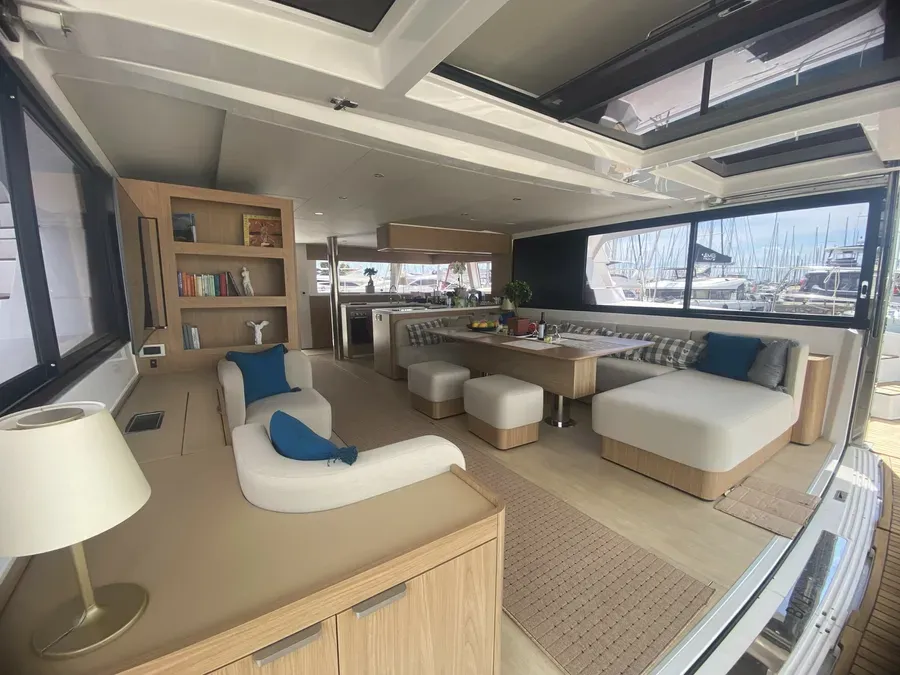 Salon of Bali 5.8 - 6 + 2 cab., a catamaran at Athens, Greece