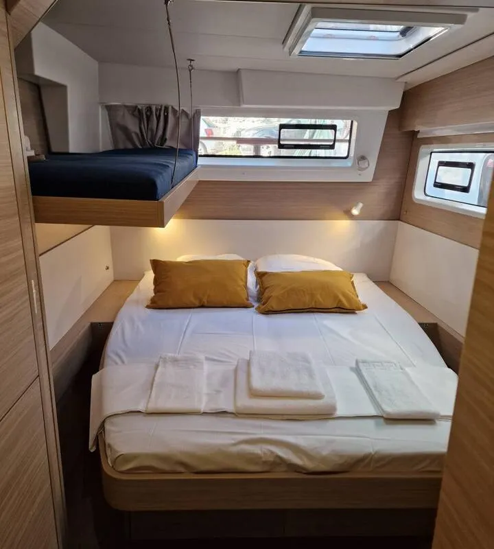 Cabin on Ti Casa, a Lagoon 43 catamaran at Bonifacio / Bunifaziu, France