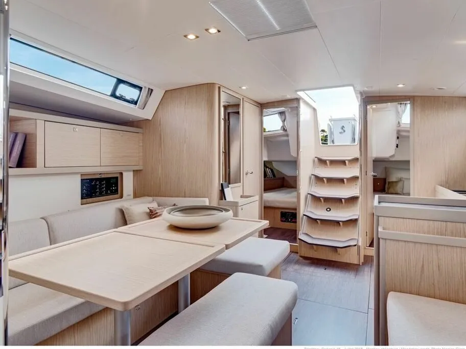 Salon of Mizzica, a Beneteau Oceanis 45 sailboat at Capo d'Orlando, Italy