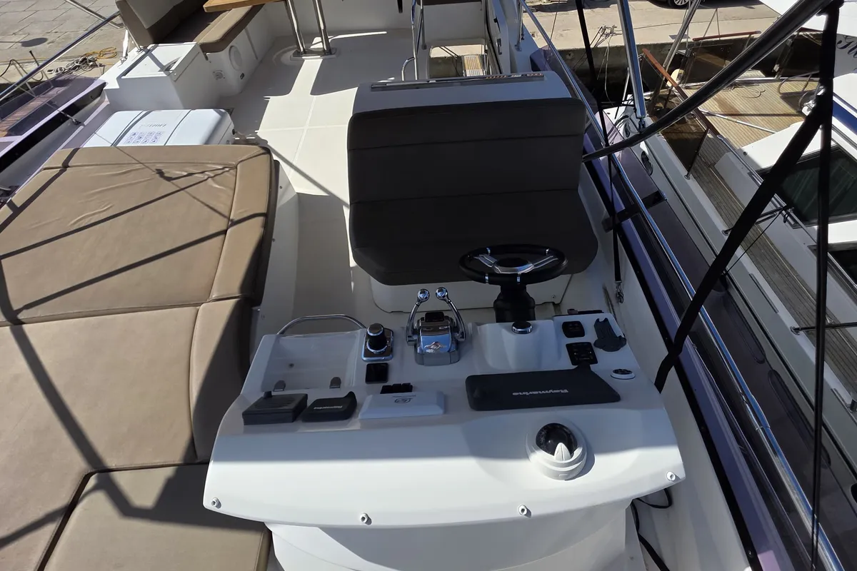 Cockpit of Very Bery, a Prestige 550 Fly motorboat at Primošten, Croatia