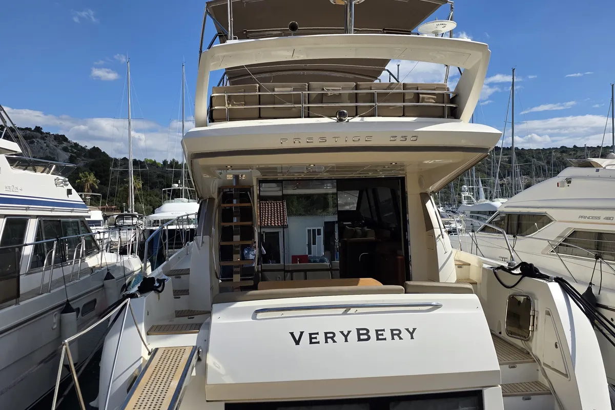 Exterior view of Very Bery, a Prestige 550 Fly motorboat at Primošten, Croatia