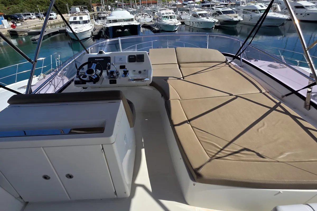 Cockpit of Very Bery, a Prestige 550 Fly motorboat at Primošten, Croatia