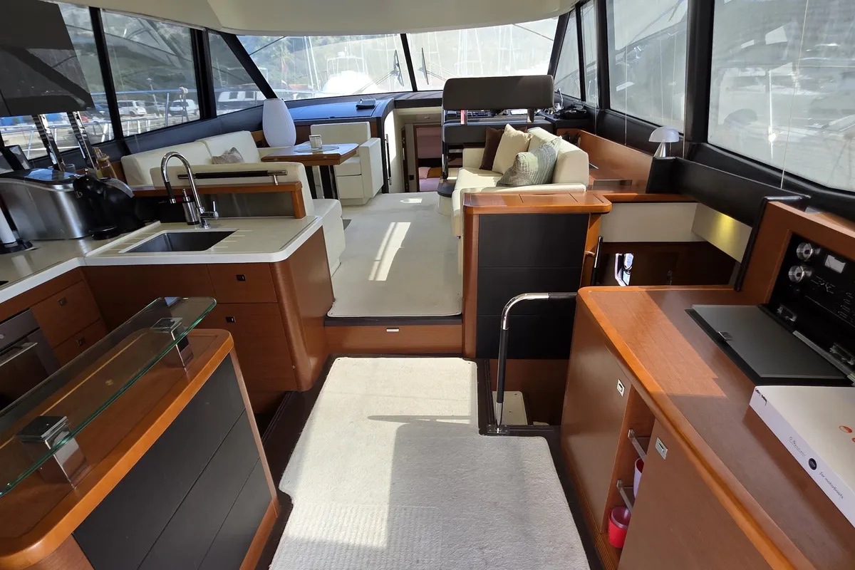 Galley of Very Bery, a Prestige 550 Fly motorboat at Primošten, Croatia