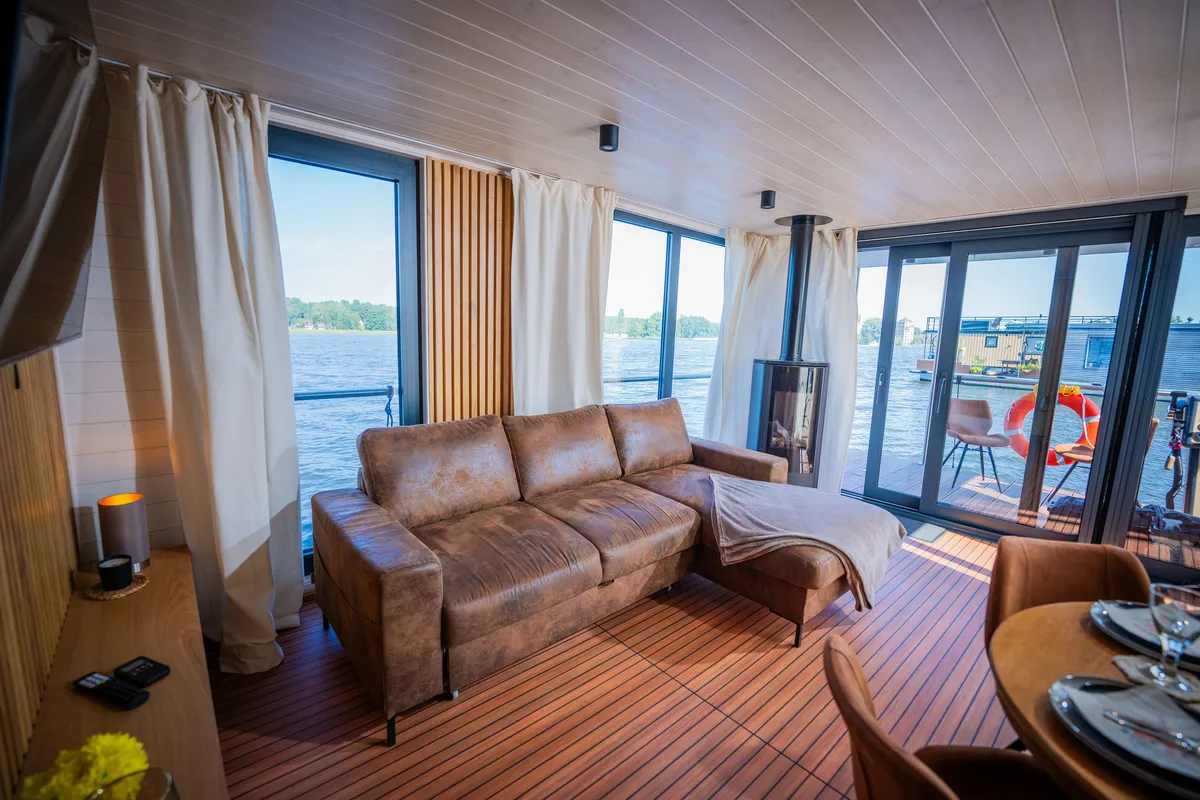 Salon of Frigga, a Woma D13 motorboat at Fürstenberg/Havel, Germany