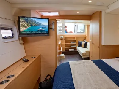 Shida, a Lagoon 620 catamaran at Castellammare di Stabia, Italy