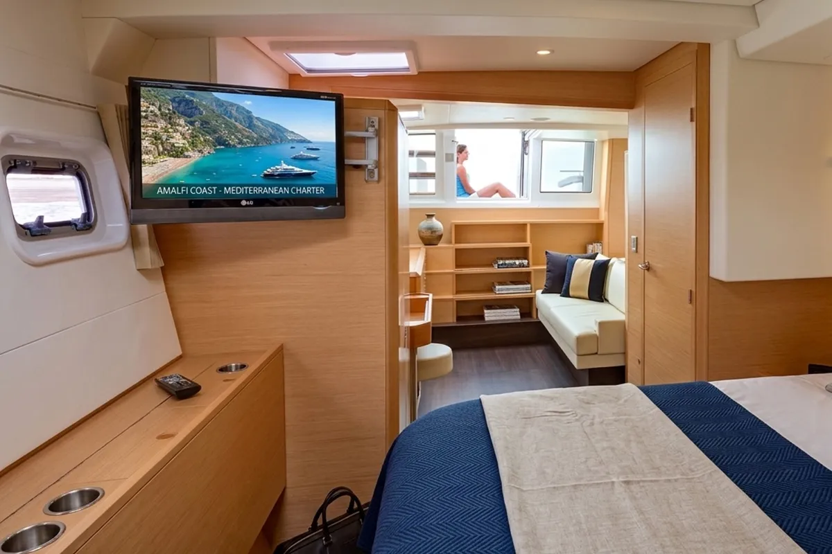 Shida, a Lagoon 620 catamaran at Castellammare di Stabia, Italy