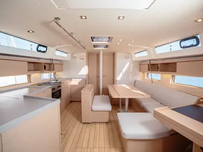 Salon of Nefele, a Beneteau Oceanis 46.1 sailboat at Rosignano Solvay, Italy