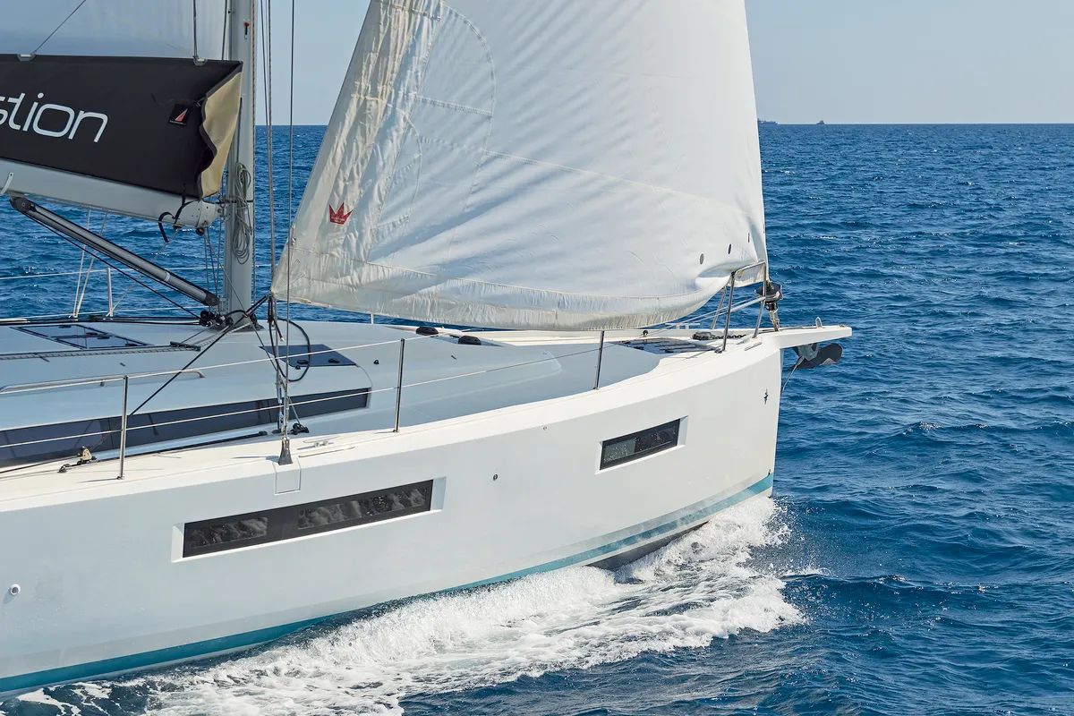 Exterior view of Dory, a Jeanneau Sun Odyssey 440 sailboat at Kontokali, Greece