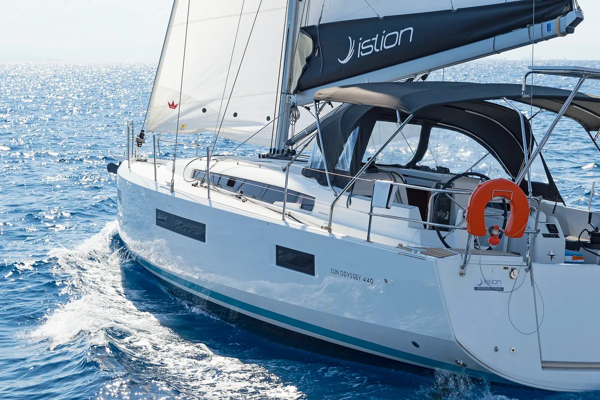 Exterior view of Dory, a Jeanneau Sun Odyssey 440 sailboat at Kontokali, Greece