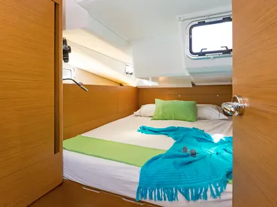 Cabin on Dory, a Jeanneau Sun Odyssey 440 sailboat at Kontokali, Greece
