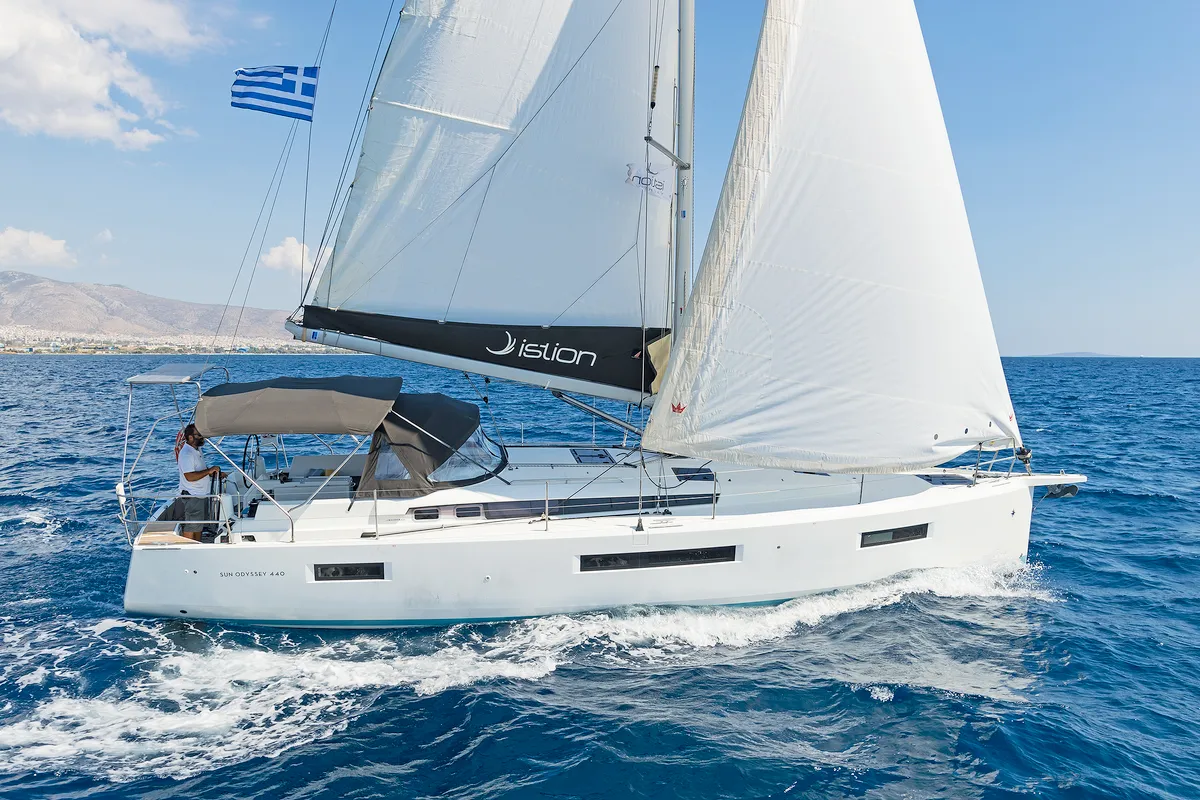 Exterior view of Dory, a Jeanneau Sun Odyssey 440 sailboat at Kontokali, Greece