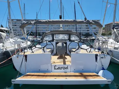 Cockpit of Larod, a Hanse 348 sailboat at Pula, Croatia