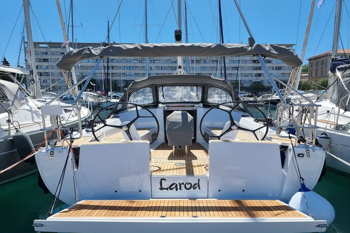 Cockpit of Larod, a Hanse 348 sailboat at Pula, Croatia