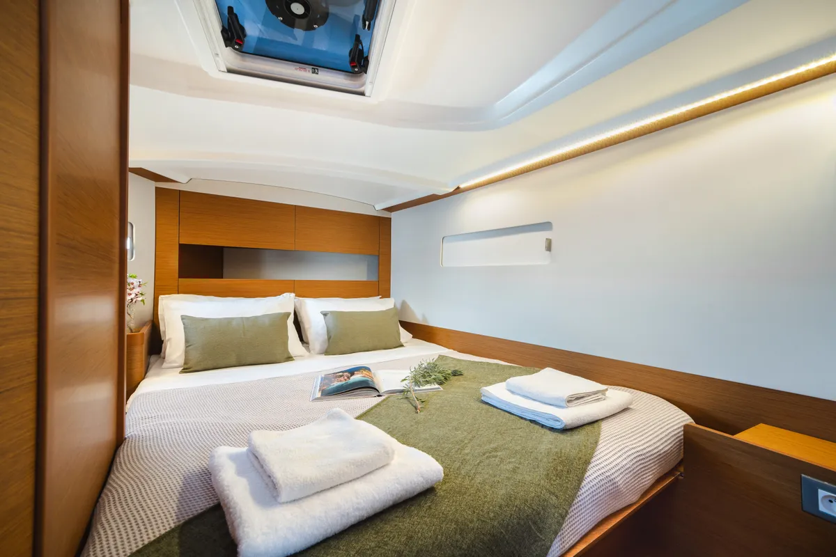 Cabin on Laertes, a Jeanneau Sun Odyssey 410 sailboat at Kos, Greece