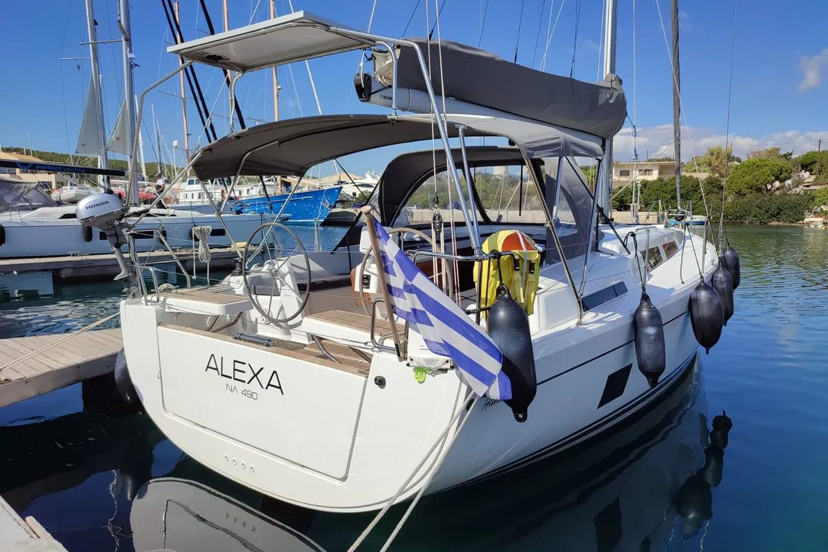 Exterior view of Alexa, a Hanse 418 sailboat at Lavrion, Greece