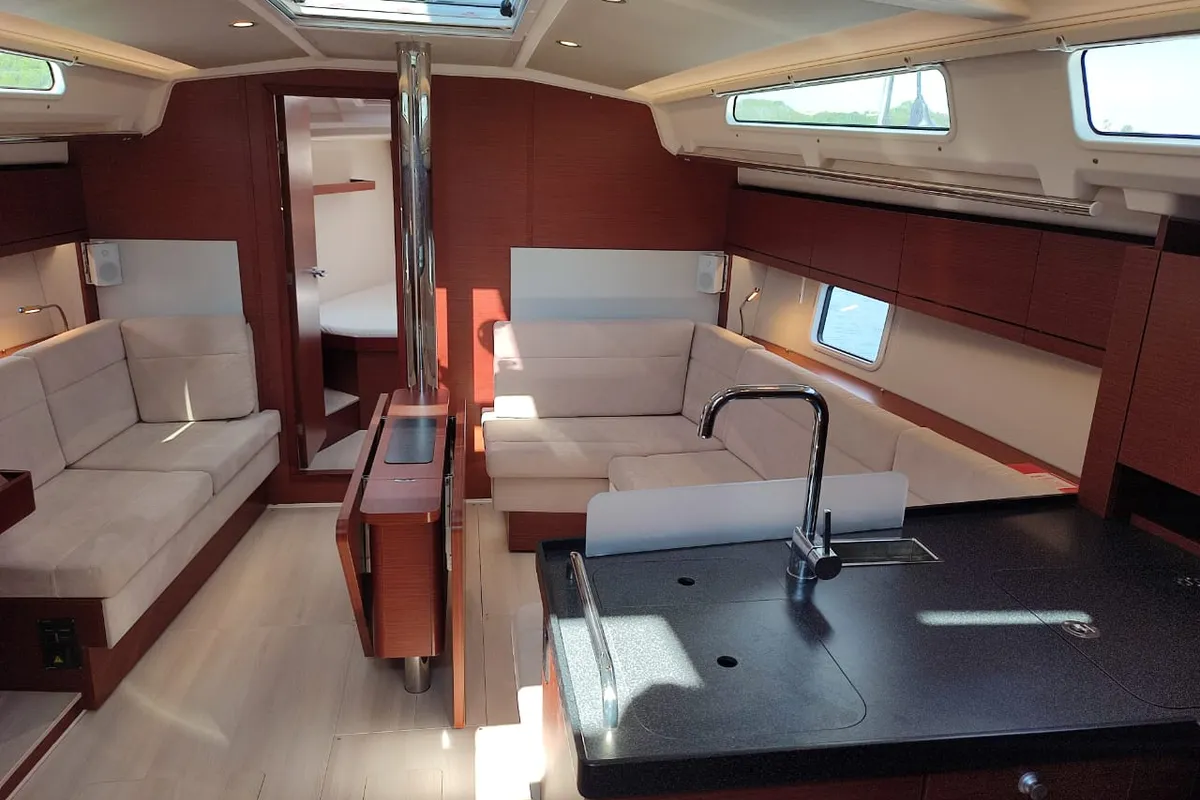 Salon of Alexa, a Hanse 418 sailboat at Lavrion, Greece