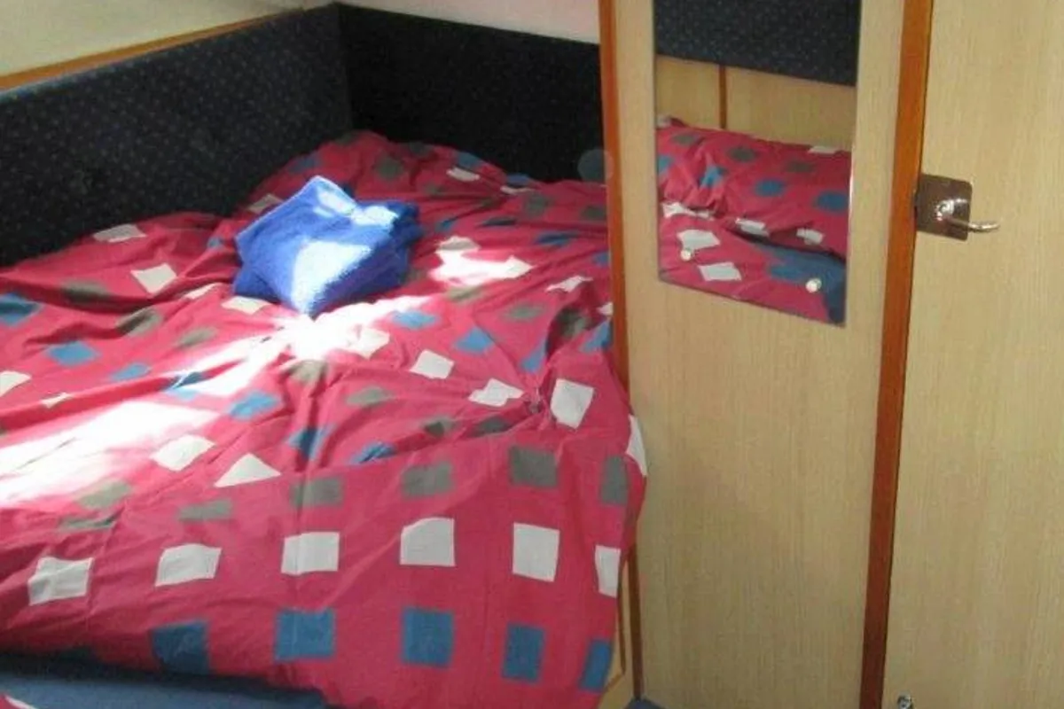Cabin on Curlew WHS - Budget 1, a Cygnet Curlew WHS motorboat at Laggan, United Kingdom