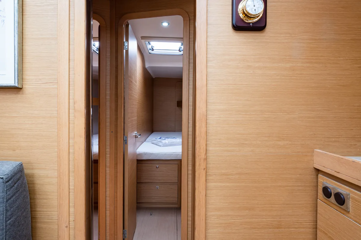 Salon of Pulsar, a Dufour 460 Grand Large sailboat at Lefkada, Greece