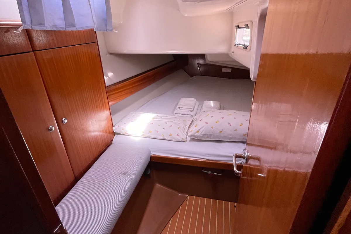 Cabin on Danai (with Bowthruster ,Solar Panels, New Sails), a Bavaria 44 sailboat at Kavala, Greece