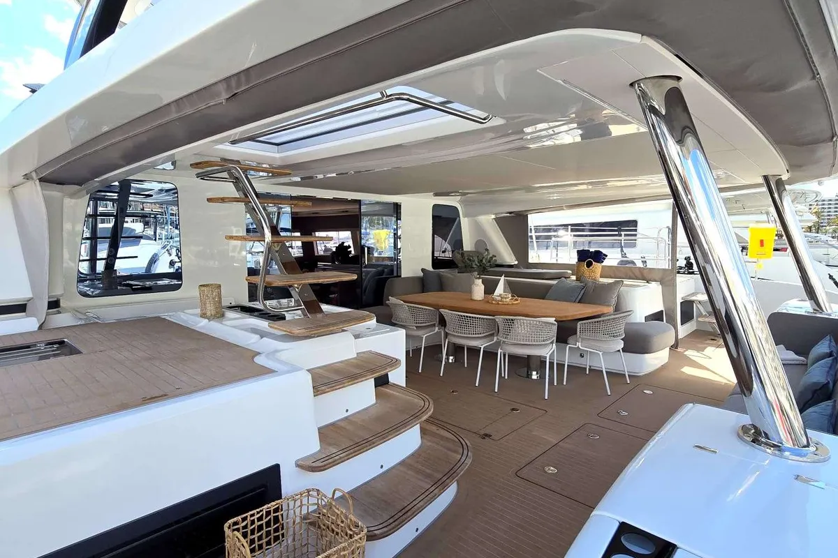 Deck of TriWing Endor, a Lagoon Sixty 5 catamaran at Grad Kaštela, Croatia