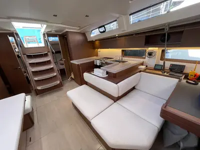 Salon of Alboran Mónica, a Beneteau Oceanis 51.1 sailboat at Murdeira, Cape Verde