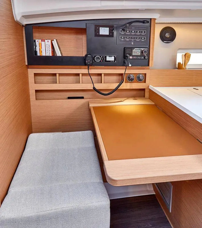 Salon of Maminti, a Jeanneau Sun Odyssey 410 sailboat at Kaštela, Croatia
