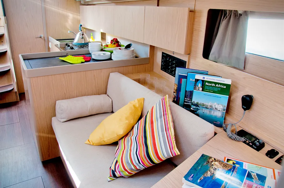 Salon of Cicala Sapiente, a Beneteau Oceanis 41.1 sailboat at Bocca di Magra, Italy