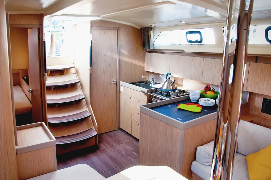 Galley of Cicala Sapiente, a Beneteau Oceanis 41.1 sailboat at Bocca di Magra, Italy