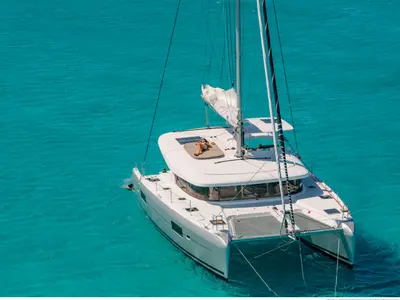 Lagoon 42