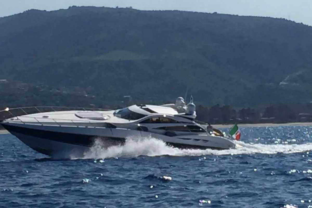 Anita II, a Sunseeker Predator 75 motor yacht at Augusta, Italy