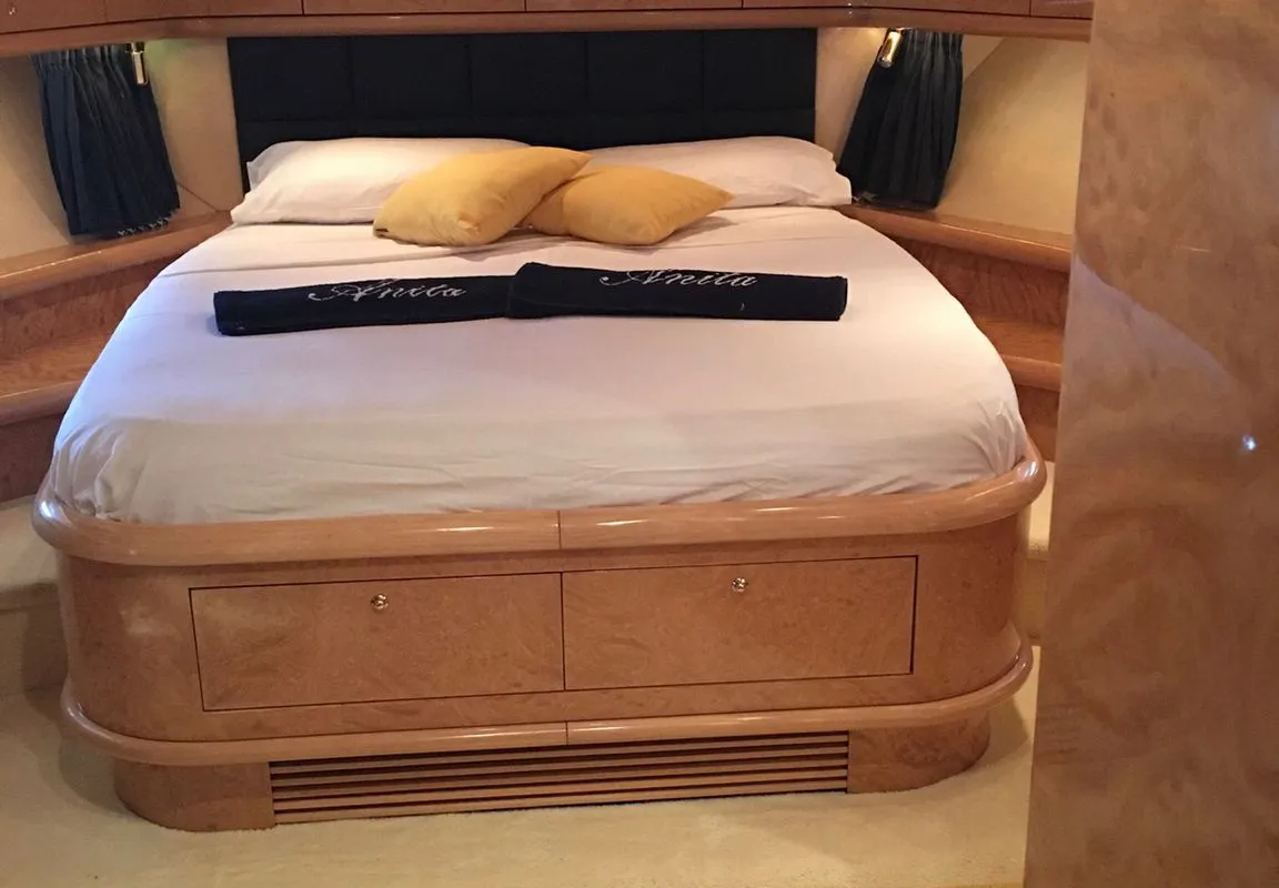 Anita II, a Sunseeker Predator 75 motor yacht at Augusta, Italy