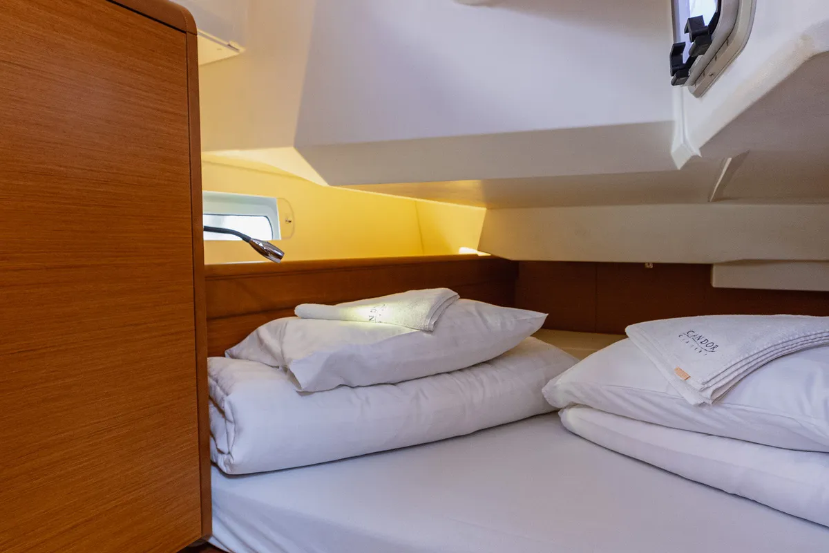 Cabin on Ventus, a Jeanneau Sun Odyssey 449 sailboat at Kaštela, Croatia