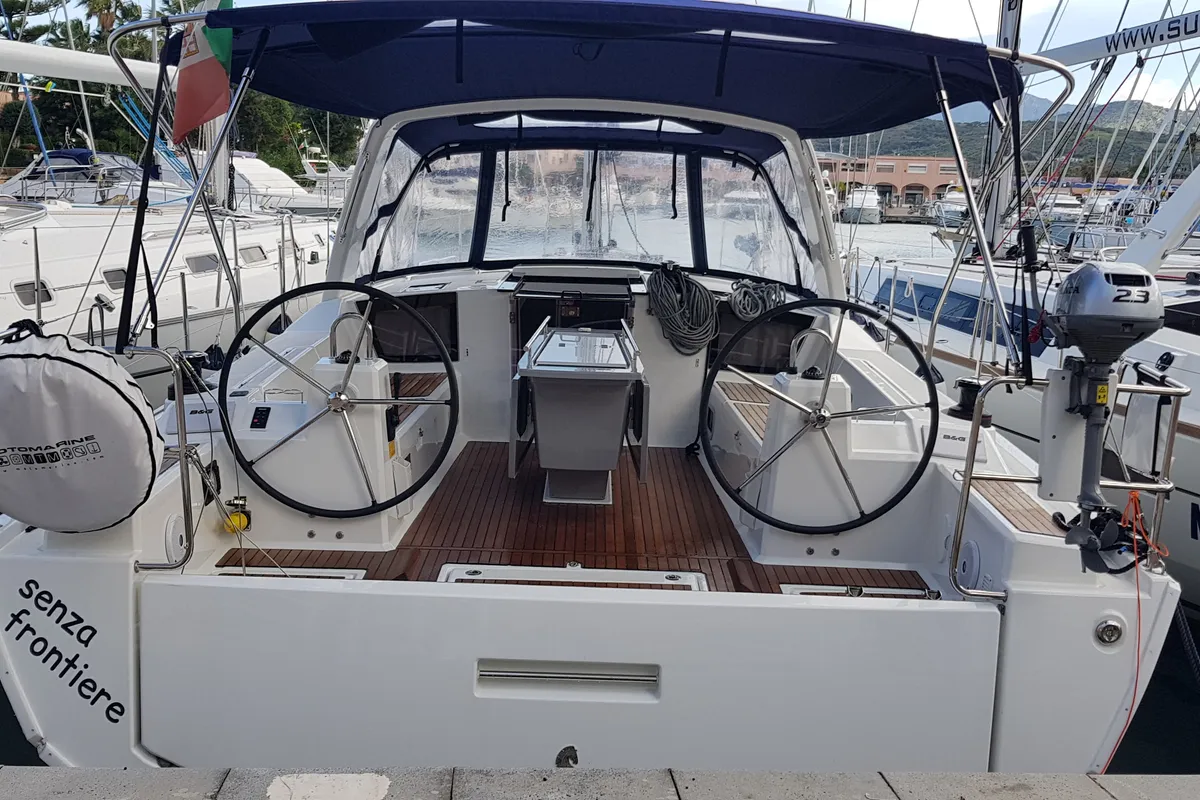 Cockpit of Senza Frontiere, a Beneteau Oceanis 41.1 sailboat at Tonnarella, Italy