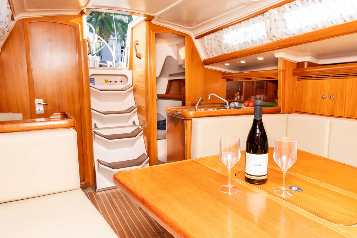 Salon of Brina, a Elan 333 sailboat at Grad Labin, Croatia