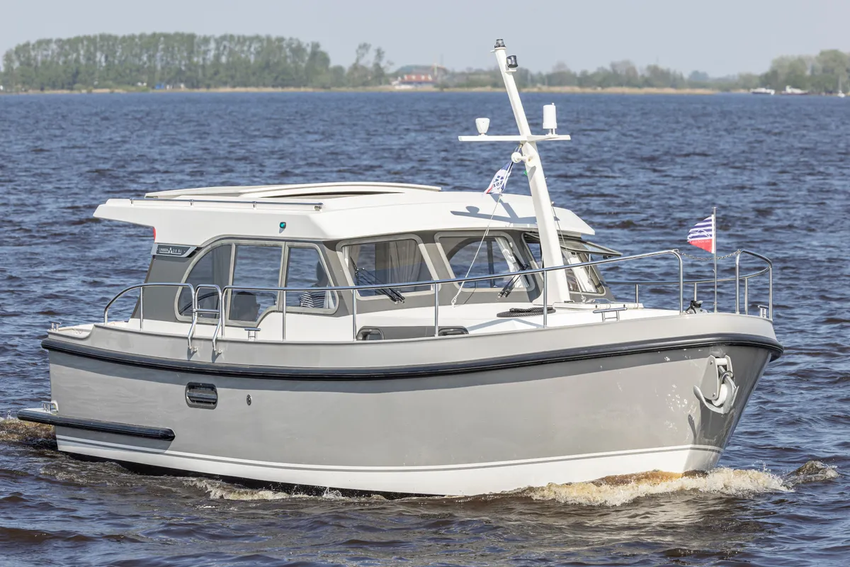 Dojo, a Linssen Grand Sturdy 30 motorboat at Molecaten Jachthaven Flevostrand, Netherlands