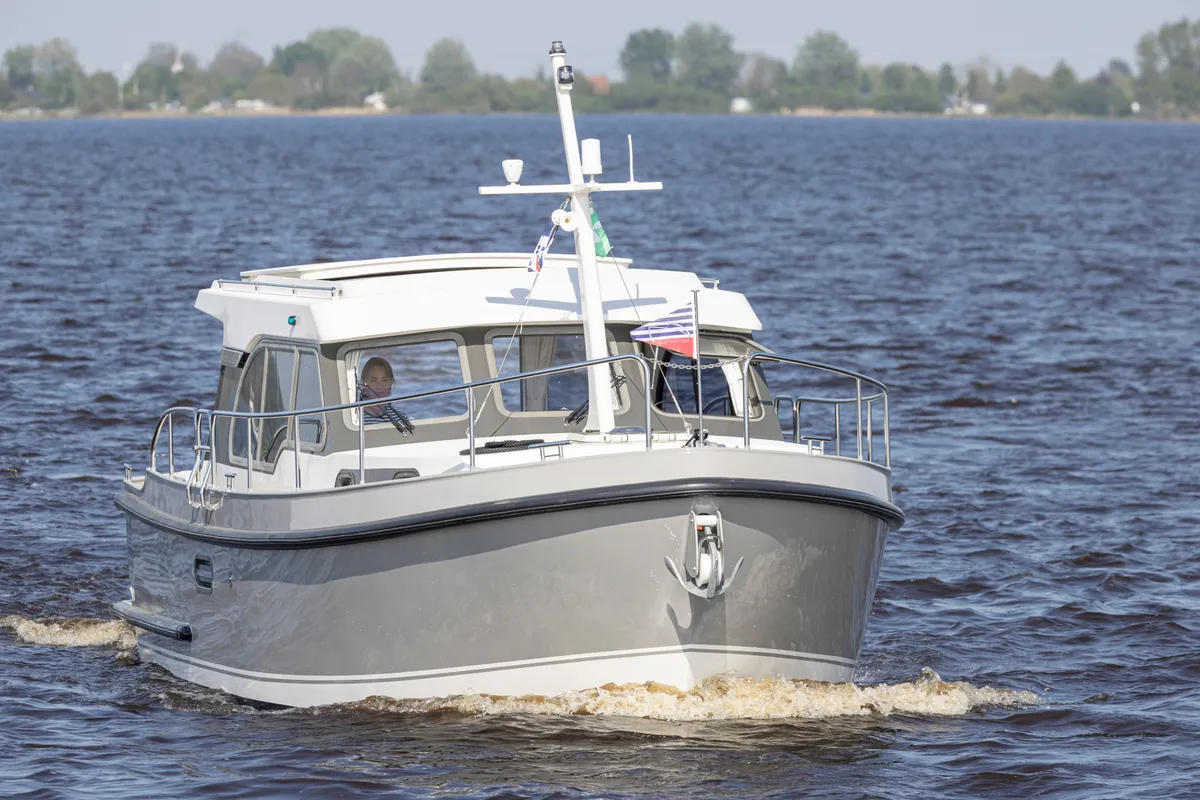 Dojo, a Linssen Grand Sturdy 30 motorboat at Molecaten Jachthaven Flevostrand, Netherlands