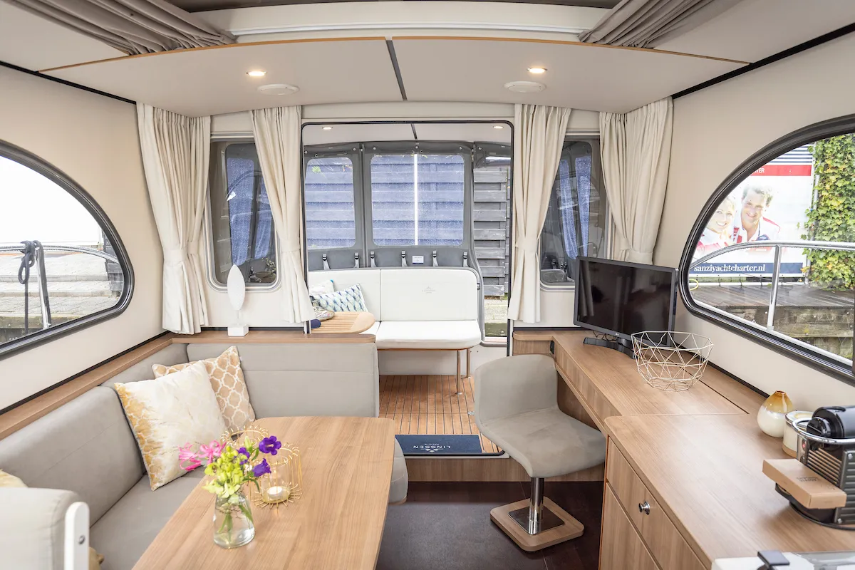 Dojo, a Linssen Grand Sturdy 30 motorboat at Molecaten Jachthaven Flevostrand, Netherlands