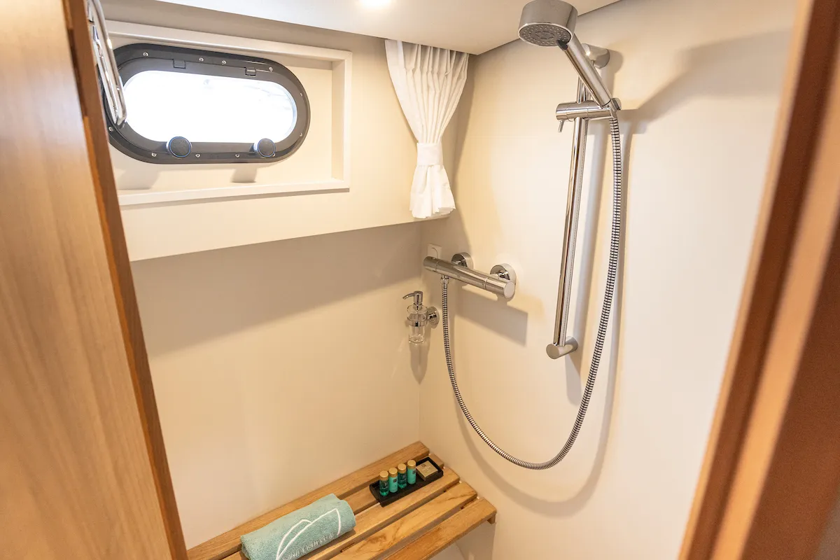 Dojo, a Linssen Grand Sturdy 30 motorboat at Molecaten Jachthaven Flevostrand, Netherlands