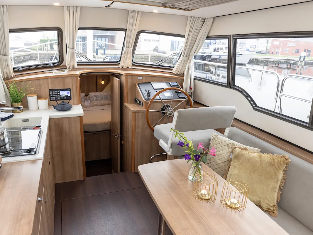 Dojo, a Linssen Grand Sturdy 30 motorboat at Molecaten Jachthaven Flevostrand, Netherlands