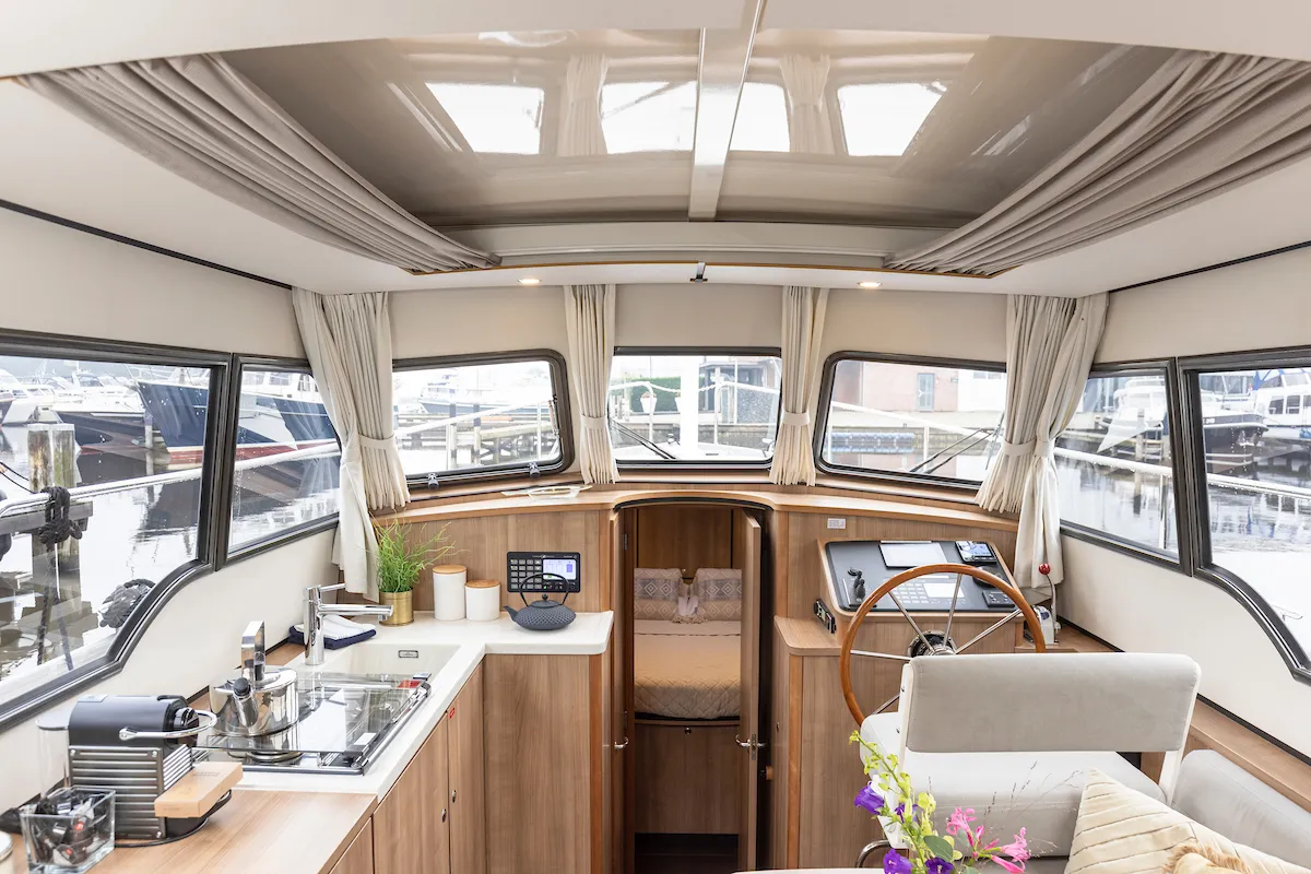 Dojo, a Linssen Grand Sturdy 30 motorboat at Molecaten Jachthaven Flevostrand, Netherlands