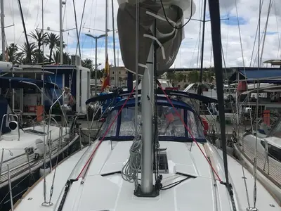 Deck of Alboran Limoncello, a Jeanneau Sun Odyssey 419 sailboat at Elephant Butte Estates, United States