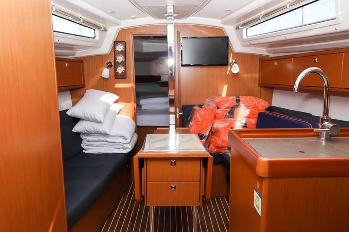 Salon of Aria, a Bavaria Cruiser 34 sailboat at Grad Biograd na Moru, Croatia