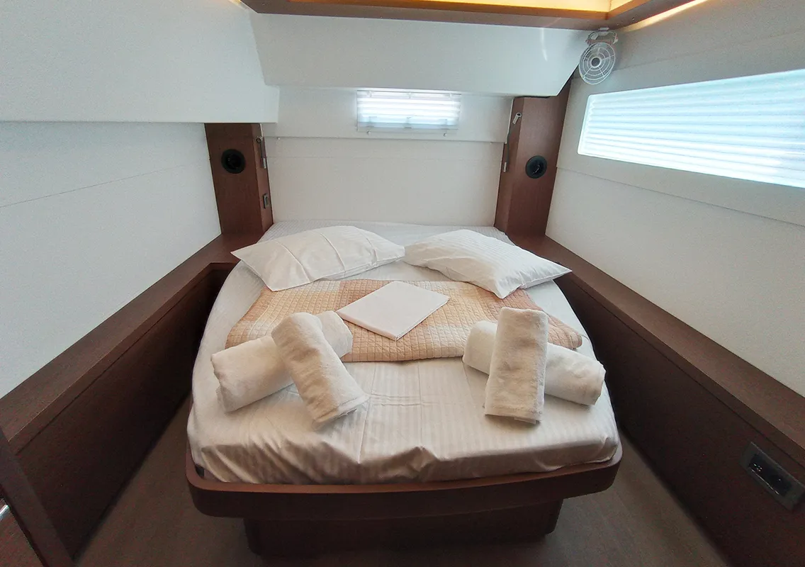 Cabin on Kalisi Mou, a Lagoon 46 catamaran at Parikia, Greece