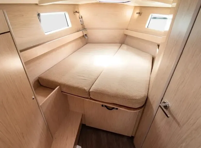 Cabin on Kos, a Beneteau Oceanis 41.1 sailboat at Lefkada, Greece