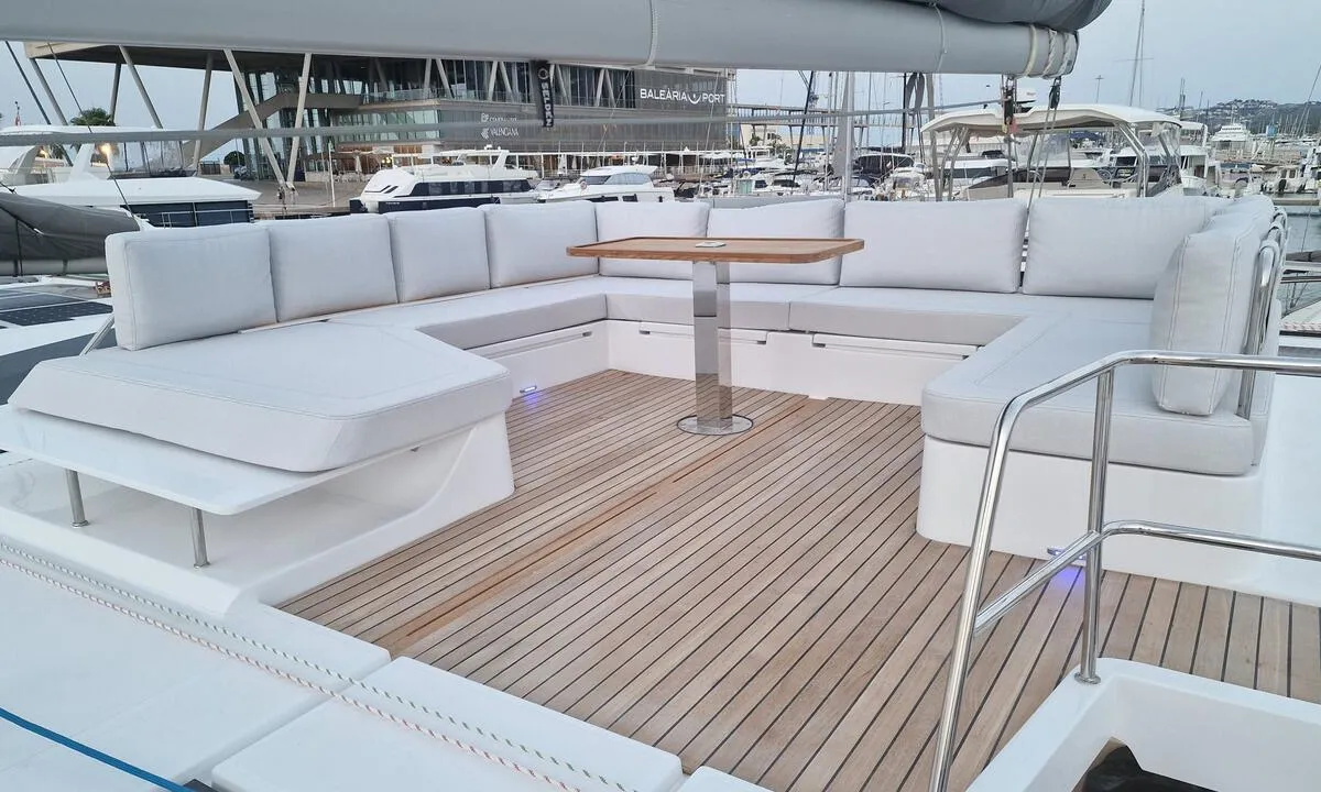 Deck of Art J, a Aventura 45 catamaran at Pirovac, Croatia